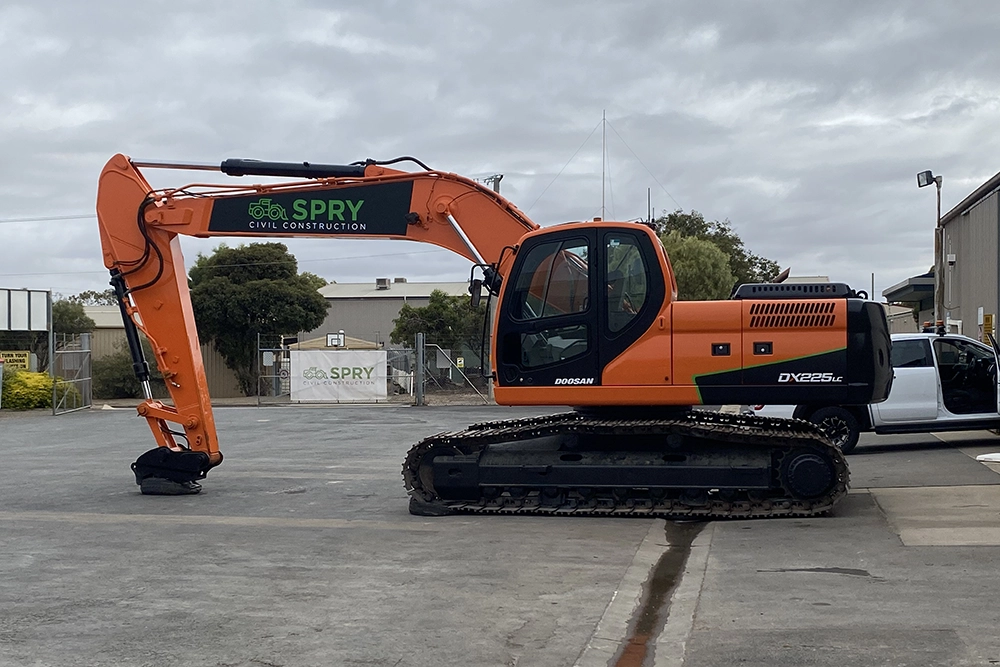 Doosan DX225