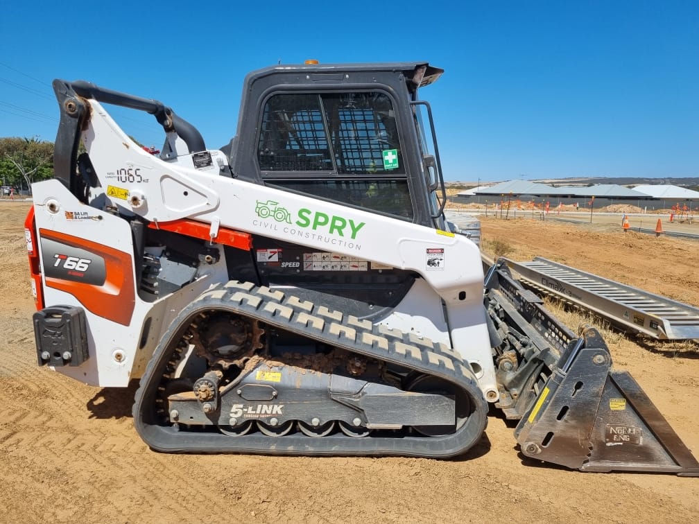 Bobcat T66
