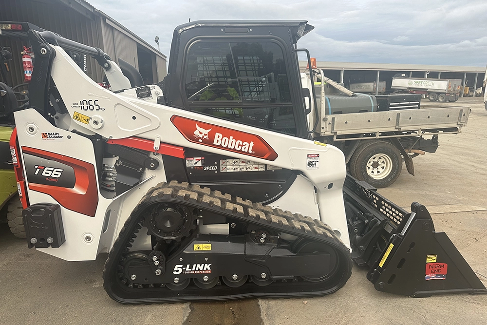 Skidsteer T66