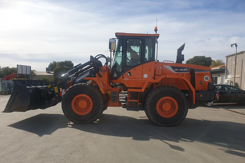 Doosan 200TC Wheeled Loader