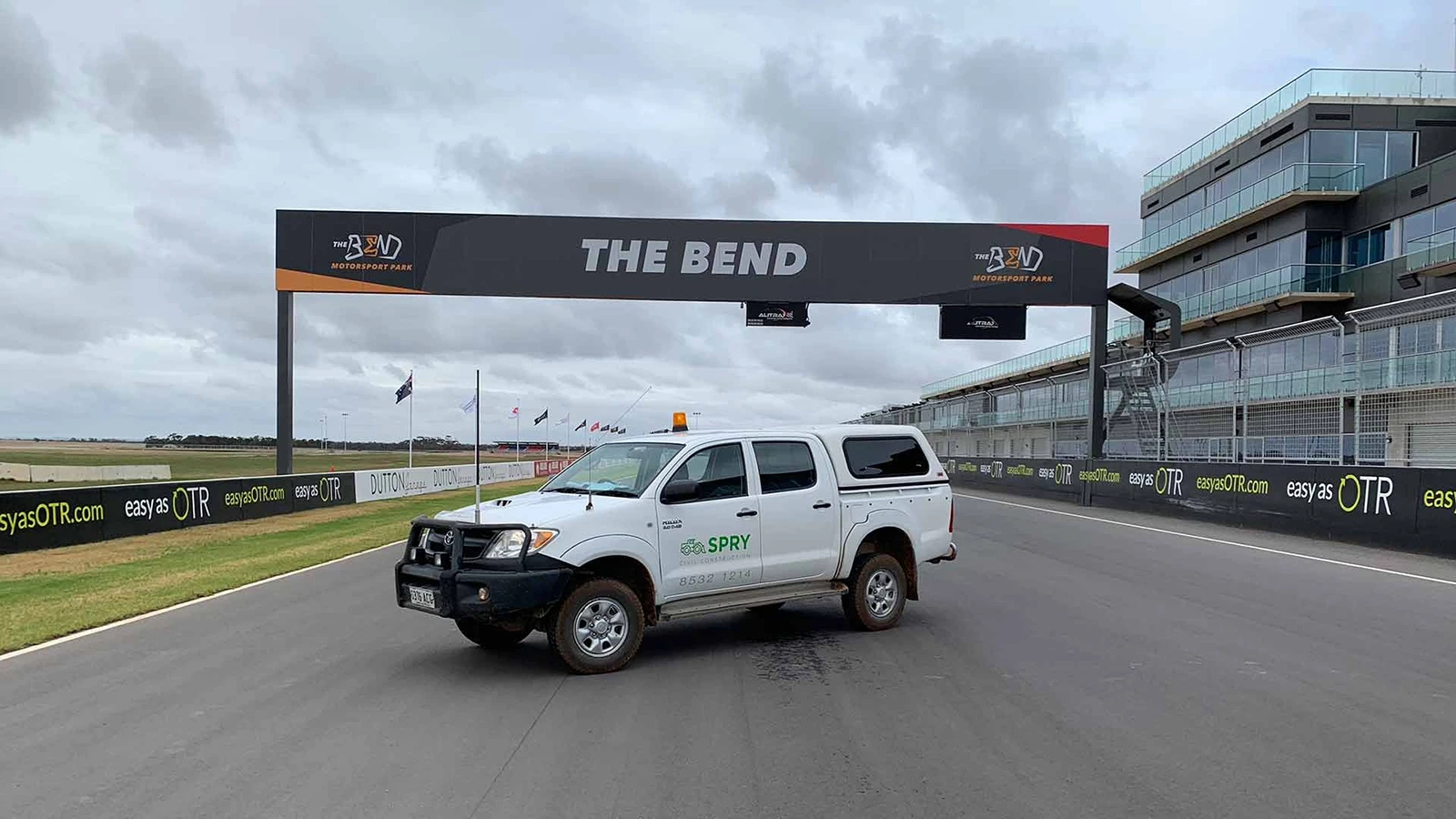 The Bend Motorsport Park-1